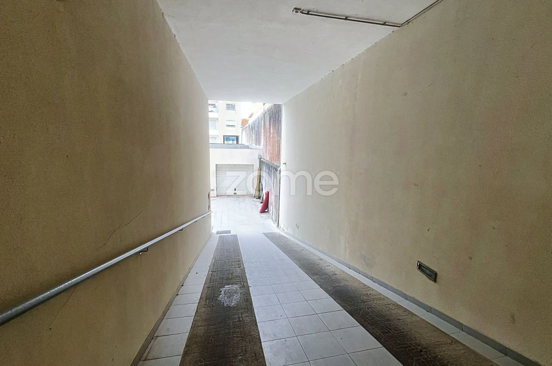 Apartamento T2 para Venda em São Pedro Foto 33