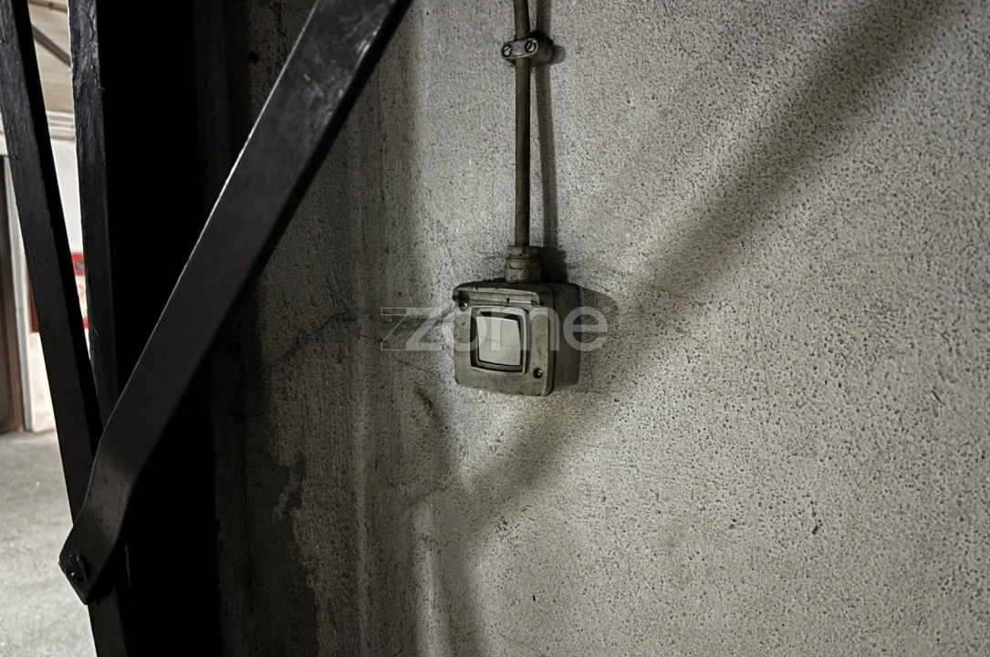 Garagem para Venda em Buarcos Foto 10