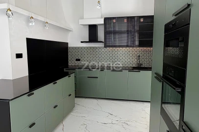 Moradia T4 para Venda em Alcantarilha e Pêra