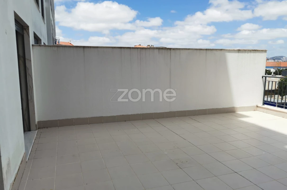 Apartamento T2 para Venda em Águas Livres Foto 6