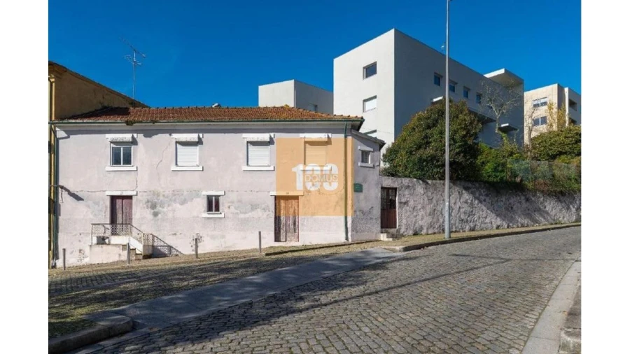 Moradia T3 para Venda em Lordelo do Ouro e Massarelos Foto 4