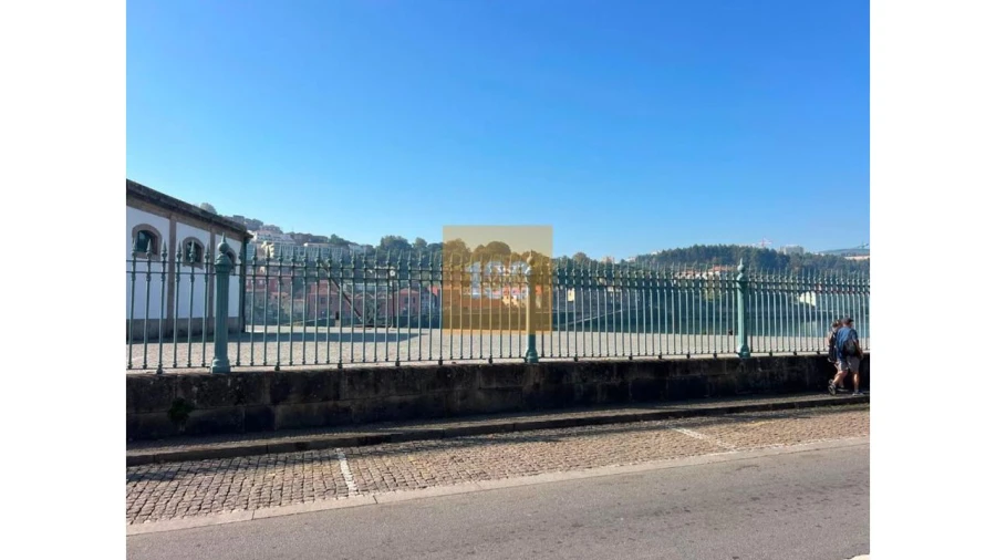 Prédio para Venda em Cedofeita, Santo Ildefonso, Sé, Miragaia, São Nicolau e Vitória Foto 6
