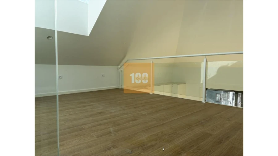 Apartamento T2 para Venda em Cedofeita, Santo Ildefonso, Sé, Miragaia, São Nicolau e Vitória Foto 23