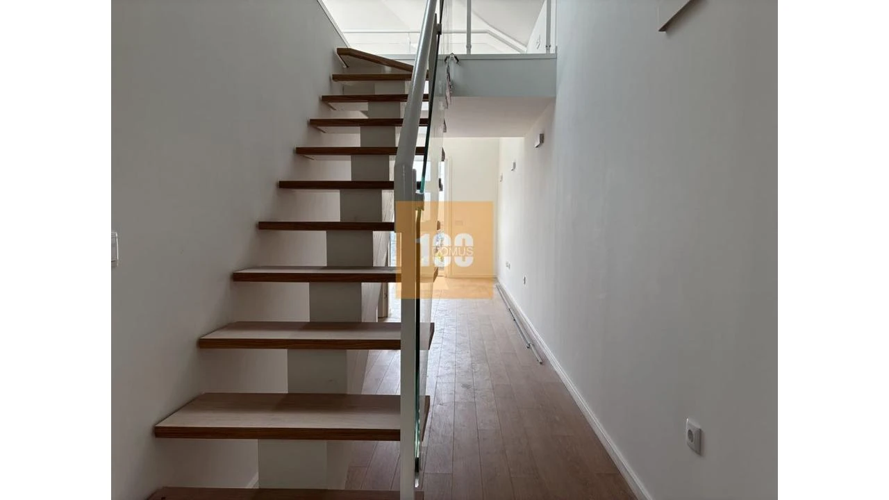 Apartamento T2 para Venda em Cedofeita, Santo Ildefonso, Sé, Miragaia, São Nicolau e Vitória Foto 12