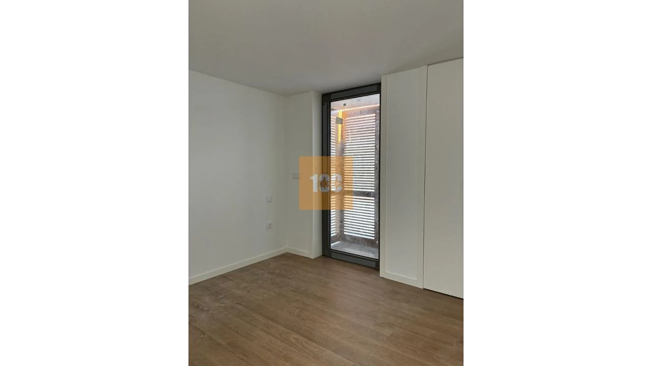 Apartamento T2 para Venda em Cedofeita, Santo Ildefonso, Sé, Miragaia, São Nicolau e Vitória Foto 20
