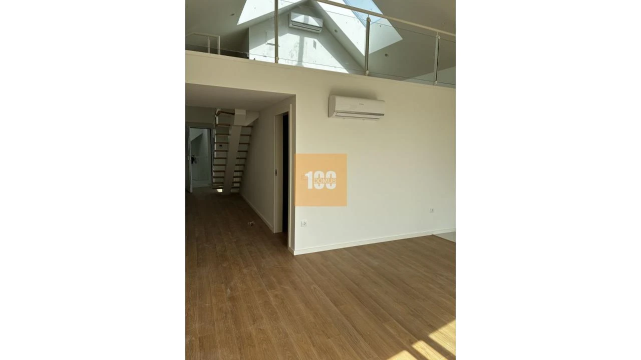 Apartamento T2 para Venda em Cedofeita, Santo Ildefonso, Sé, Miragaia, São Nicolau e Vitória Foto 10