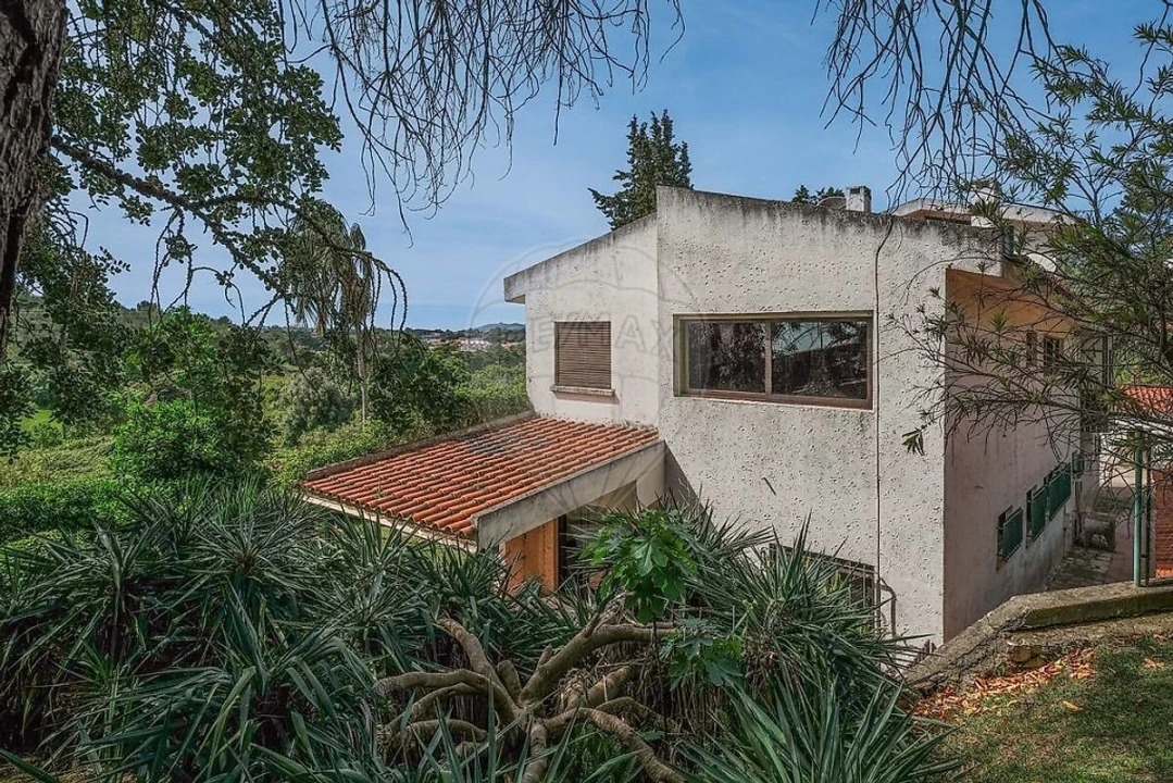 Moradia T5 para Venda em São Domingos de Rana Foto 48