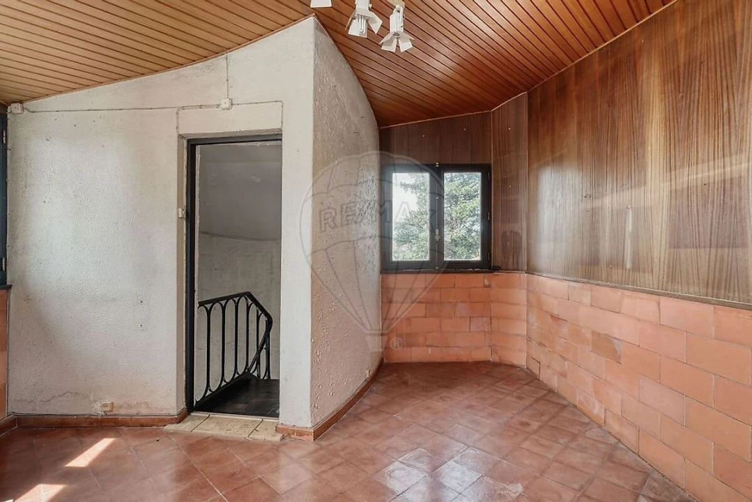Moradia T5 para Venda em São Domingos de Rana Foto 42