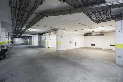 Apartamento T3 para Venda em Oeiras e São Julião da Barra, Paço de Arcos e Caxias
