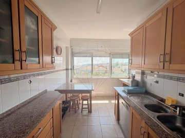 Apartamento T3 para Venda em Águas Livres
