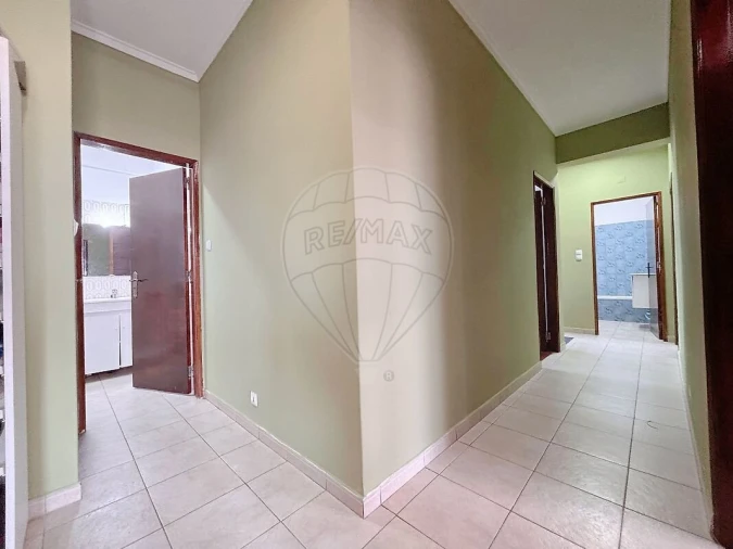 Apartamento T3 para Venda em Águas Livres Foto 16