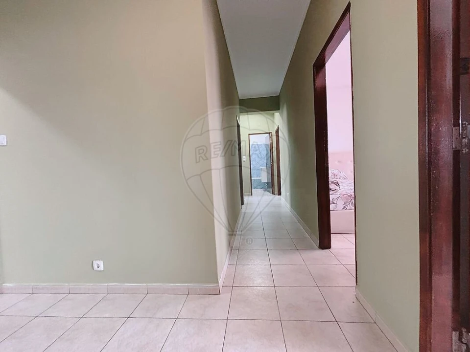 Apartamento T3 para Venda em Águas Livres Foto 15