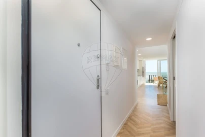 Apartamento T2 para Venda em Oeiras e São Julião da Barra, Paço de Arcos e Caxias