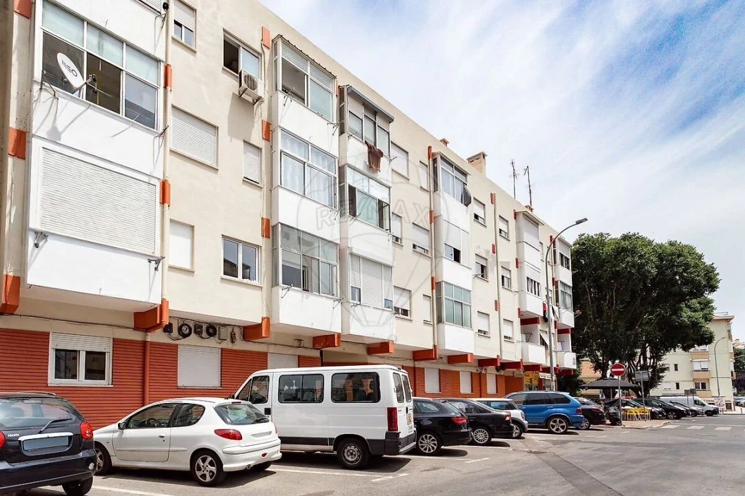 Apartamento T1 para Venda em Venteira Foto 22