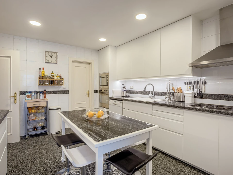 Apartamento T3 para Venda em Cascais e Estoril Foto 8