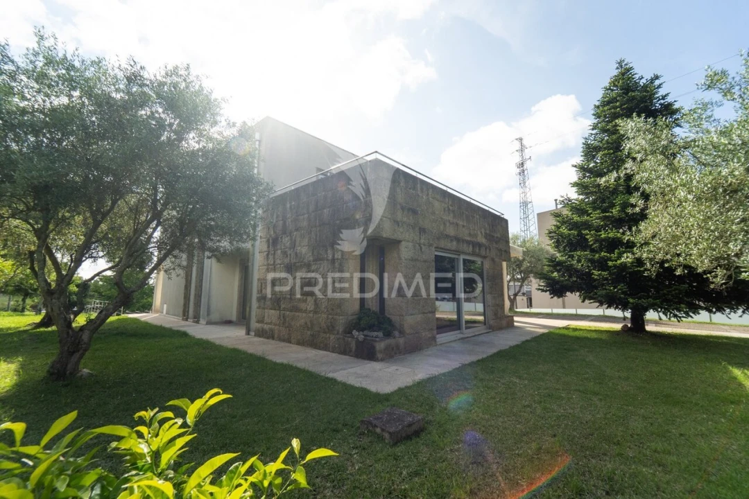 Moradia T3 para Venda em Sandim, Olival, Lever e Crestuma Foto 34