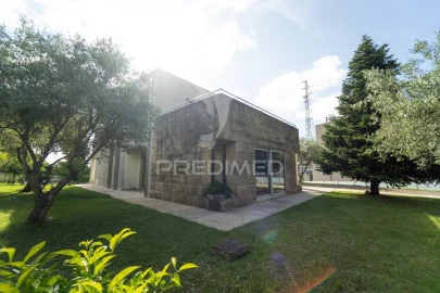 Moradia T3 para Venda em Sandim, Olival, Lever e Crestuma