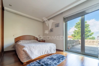 Moradia T3 para Venda em Sandim, Olival, Lever e Crestuma
