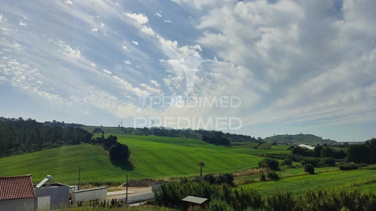 Moradia T3 para Venda em Freiria Foto 37