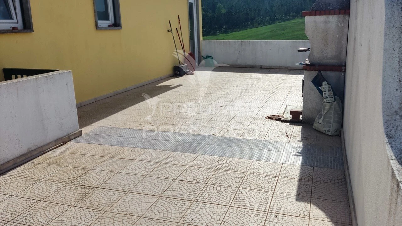 Moradia T3 para Venda em Freiria Foto 29