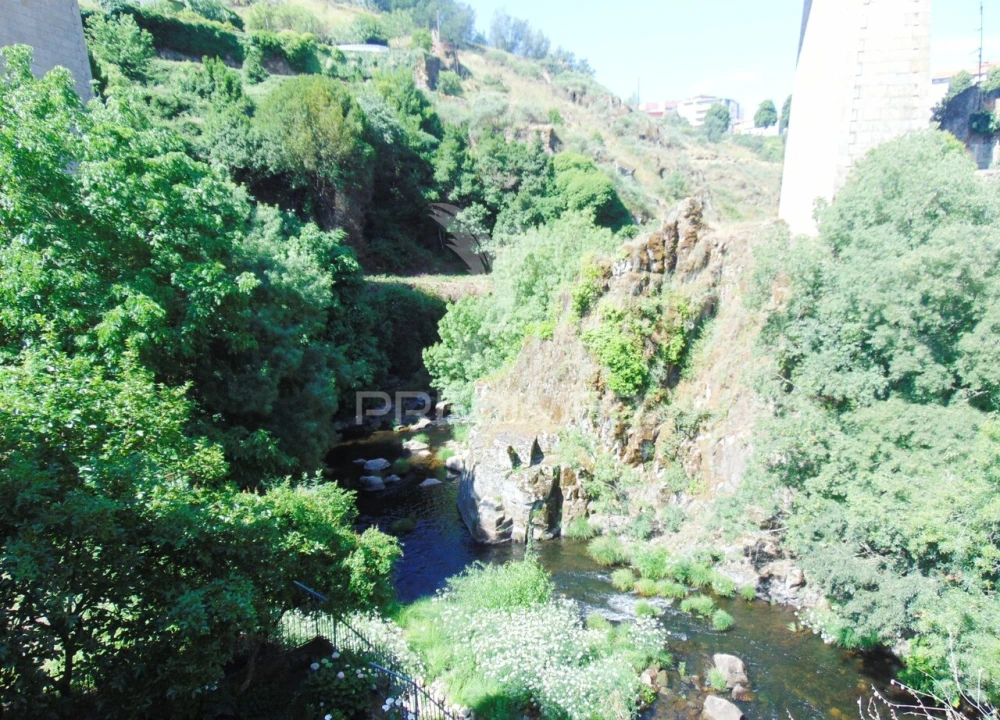 Moradia T4 para Venda em Nossa Senhora da Conceição, São Pedro e São Dinis Foto 34