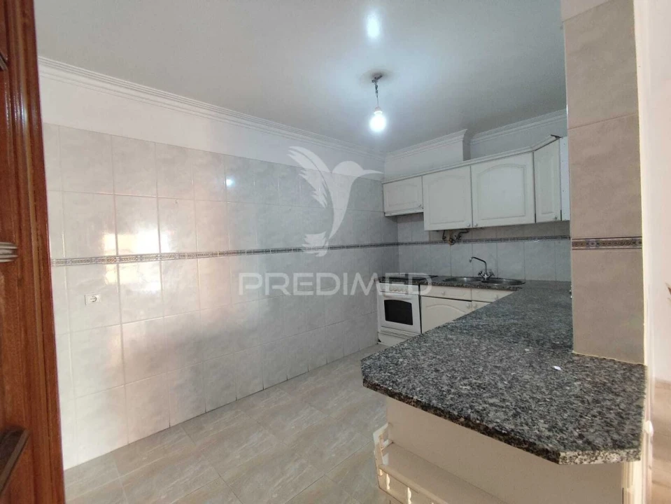 Apartamento T2 para Venda em Algueirão-Mem Martins Foto 11