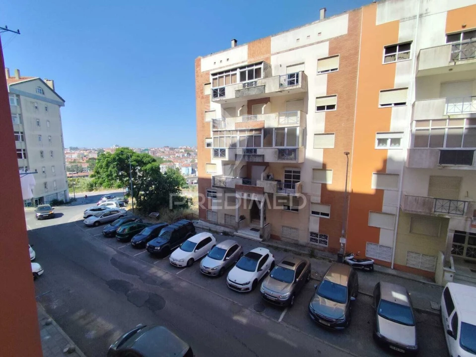 Apartamento T2 para Venda em Algueirão-Mem Martins Foto 22