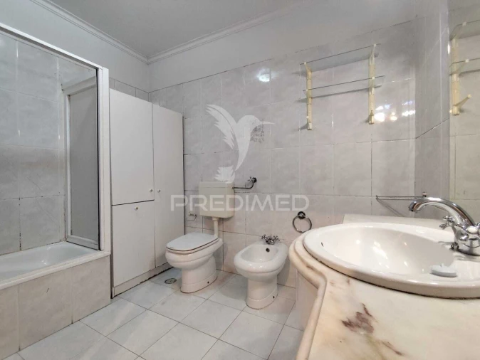 Apartamento T2 para Venda em Algueirão-Mem Martins Foto 37