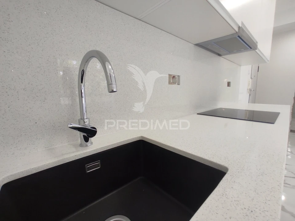 Apartamento T1 para Venda em Águas Livres Foto 7