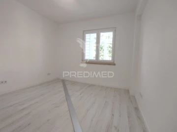 Apartamento T1 para Venda em Águas Livres