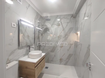 Apartamento T1 para Venda em Águas Livres