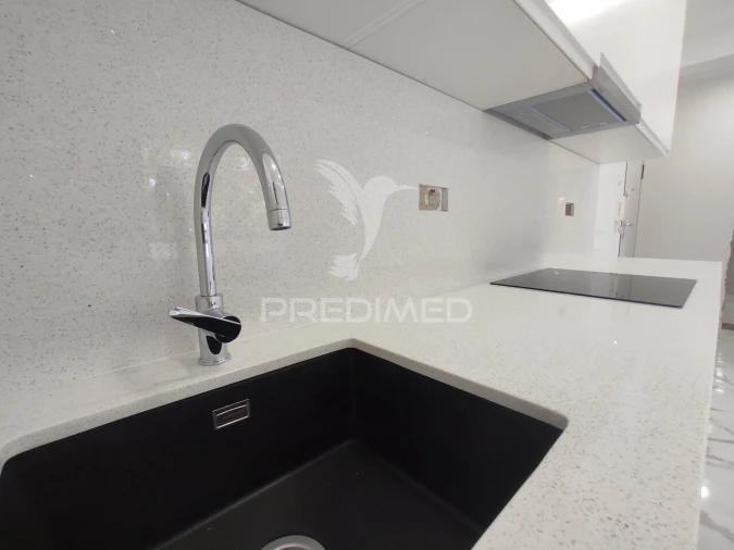 Apartamento T1 para Venda em Águas Livres Foto 7