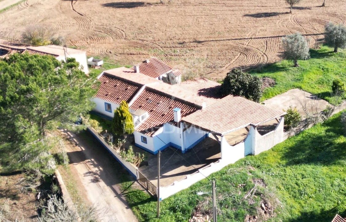Quinta T4 para Venda em Reliquias Foto 1