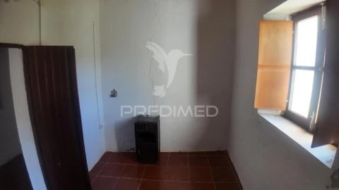 Quinta T4 para Venda em Reliquias