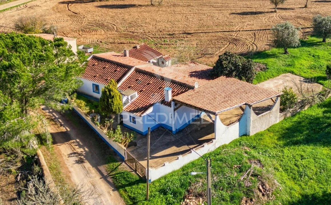 Quinta T4 para Venda em Reliquias Foto 1