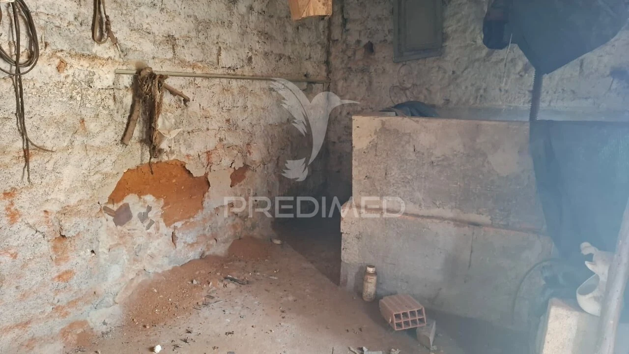 Moradia T2 para Venda em Arneiro das Milhariças Foto 18