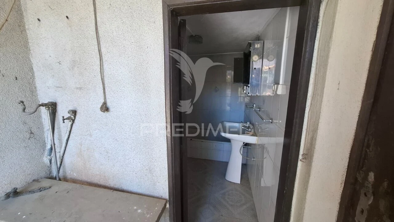 Moradia T2 para Venda em Arneiro das Milhariças Foto 12