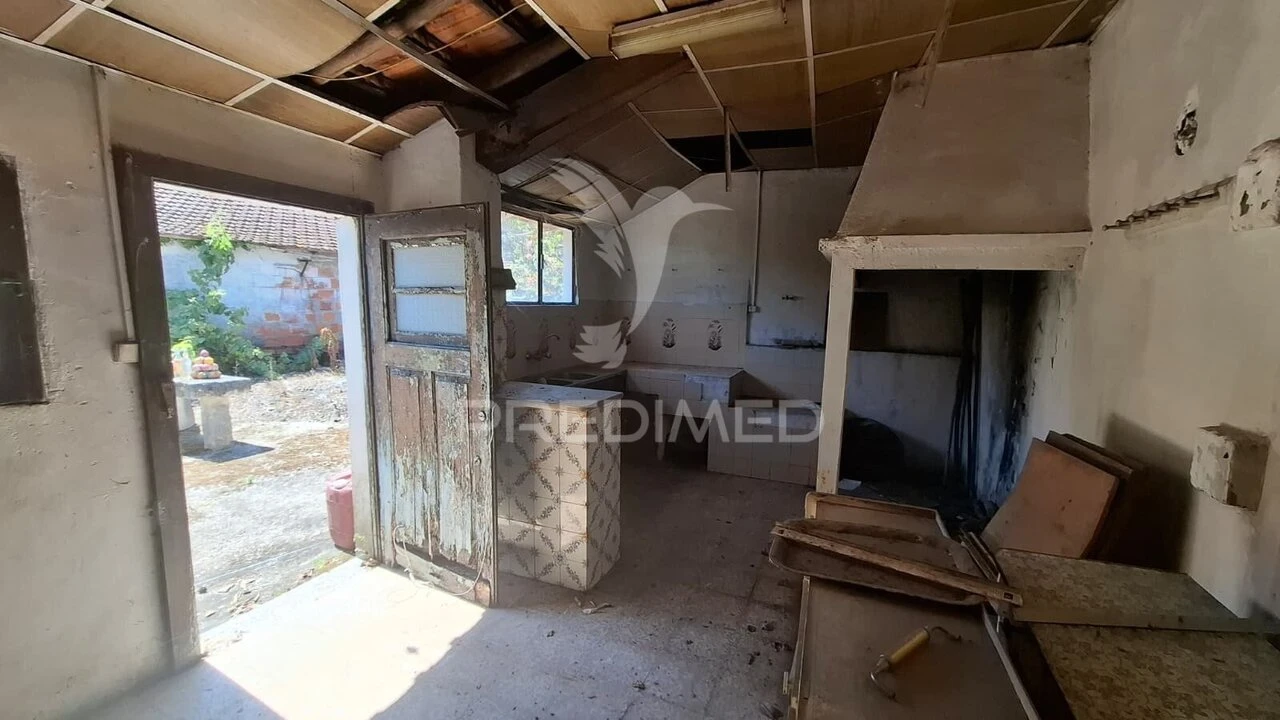 Moradia T2 para Venda em Arneiro das Milhariças Foto 15