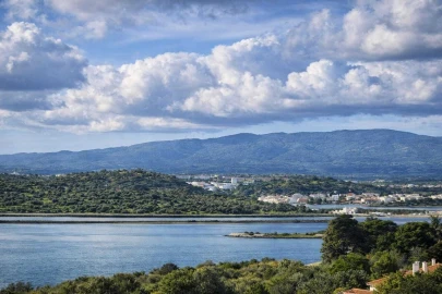 Apartamento T3 para Venda em Estômbar e Parchal