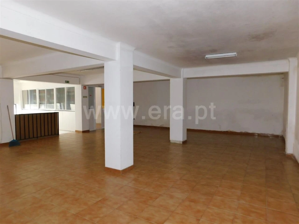 Loja para Arrendamento em Fundão, Valverde, Donas, A. Joanes, A. Nova Cabo Foto 1
