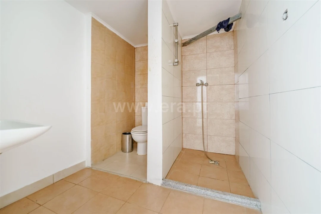 Quinta T6 para Venda em Casegas e Ourondo Foto 12