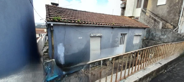 Moradia T3 para Venda em Arrifana
