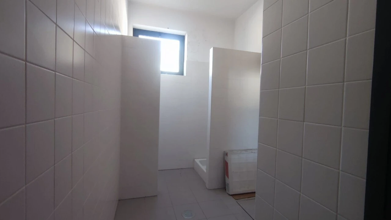 Armazém para Arrendamento em Nogueira do Cravo e Pindelo Foto 8