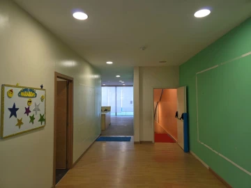 Armazém para Arrendamento em Serzedo e Perosinho