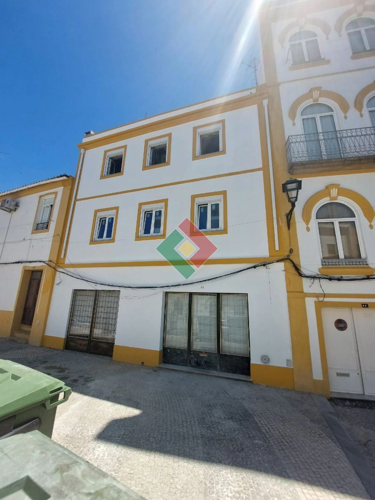 Moradia T6 para Venda em Sé e São Lourenço Foto 1