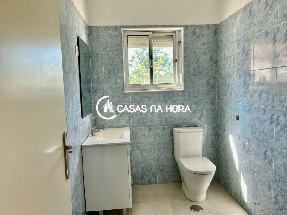 Moradia T2 para Arrendamento em Charneca de Caparica e Sobreda Foto 14