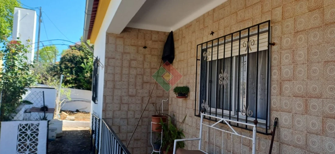 Moradia T4 para Venda em Reguengo e São Julião Foto 2