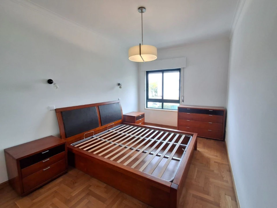 Apartamento T2 para Arrendamento em Carcavelos e Parede Foto 6