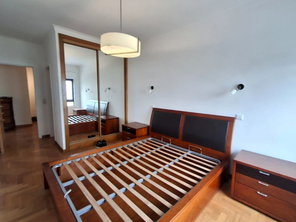 Apartamento T2 para Arrendamento em Carcavelos e Parede Foto 7