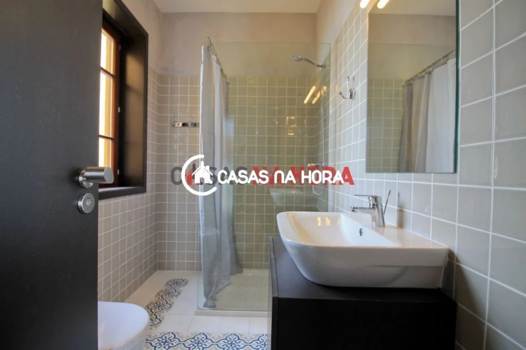 Quarto para Arrendamento em Paranhos Foto 4